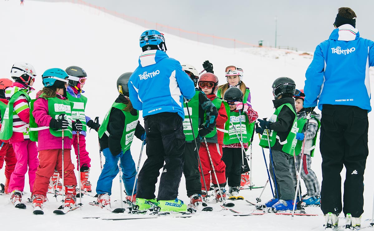 Scuola-sci-snowboard-Alpe-Tognola-Dolomiti-slider2
