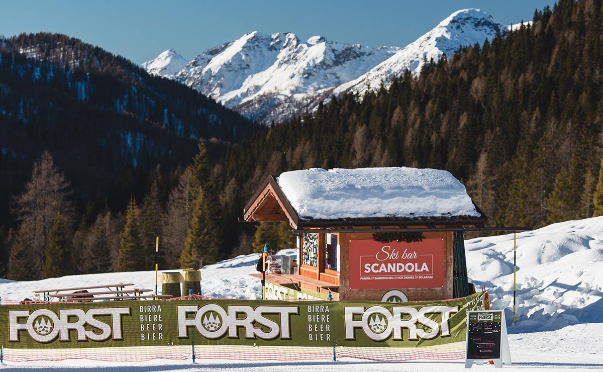 Skibar-ScaSkibar-Scandola-Alpe-Tognola-Dolomiti-sliderndola-Alpe-Tognola-Dolomiti-slider